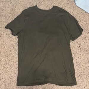 Large green men’s GAP t shirt
